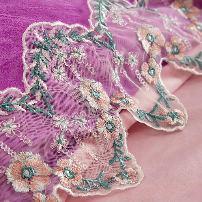 91家纺网 家纺一手货源 找家纺 绒世界 秋冬绒款花边款和毛巾绣四件套床裙款 花边款-紫粉