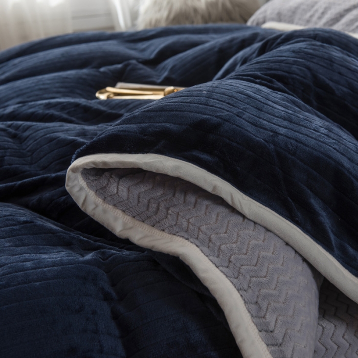 91家纺网 家纺一手货源 找家纺 欧冠 2019提花法莱绒加贝贝绒加厚四件套 蓝灰