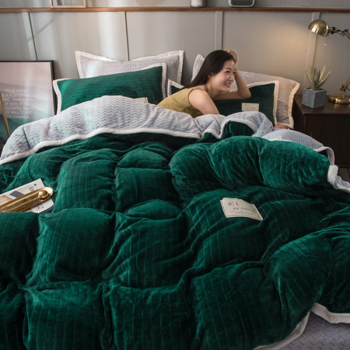 91家纺网 家纺一手货源 找家纺 欧冠 2019提花法莱绒加贝贝绒加厚四件套 墨绿灰