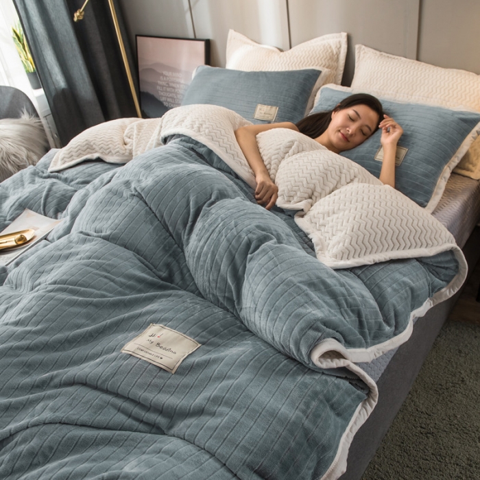 91家纺网 家纺一手货源 找家纺 欧冠 2019提花法莱绒加贝贝绒加厚四件套 素雅灰