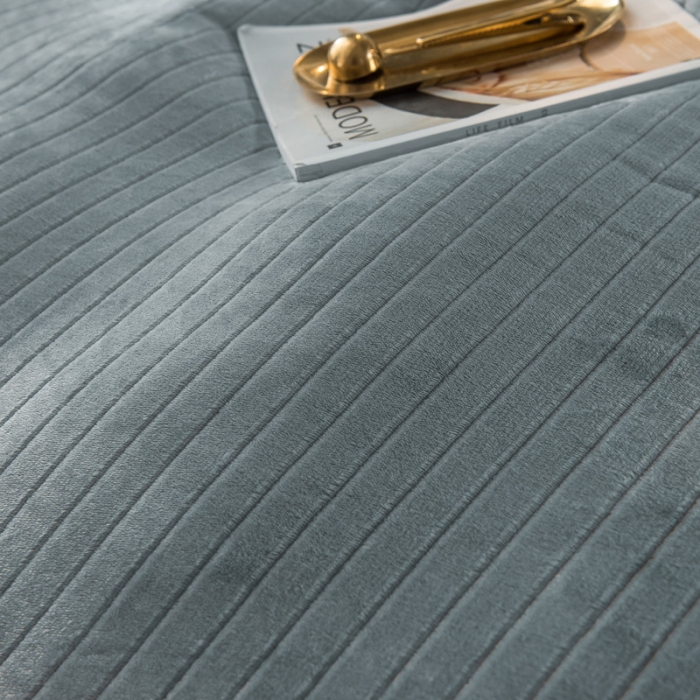 91家纺网 家纺一手货源 找家纺 欧冠 2019提花法莱绒加贝贝绒加厚四件套 素雅灰