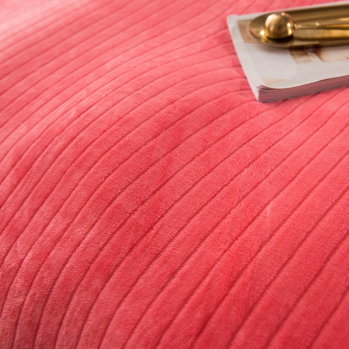 91家纺网 家纺一手货源 找家纺 欧冠 2019提花法莱绒加贝贝绒加厚四件套 西瓜红