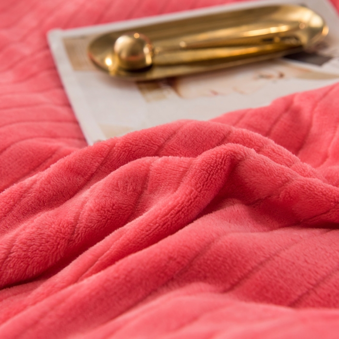 91家纺网 家纺一手货源 找家纺 欧冠 2019提花法莱绒加贝贝绒加厚四件套 西瓜红