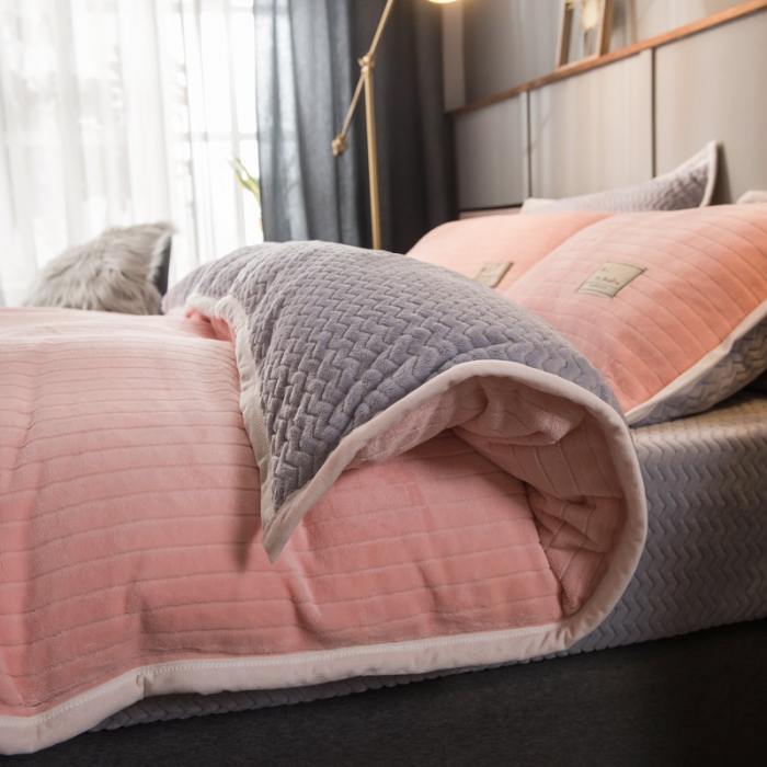 91家纺网 家纺一手货源 找家纺 欧冠 2019提花法莱绒加贝贝绒加厚四件套 玉灰