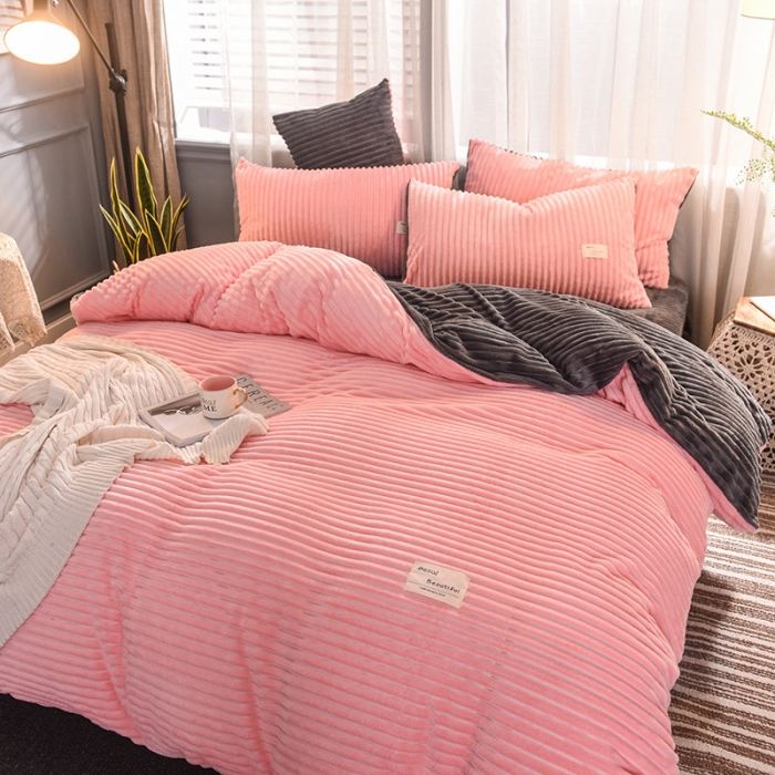 91家纺网 家纺一手货源 找家纺 欧冠 2019秋冬魔法绒暖绒系列四件套床单款 粉爱你