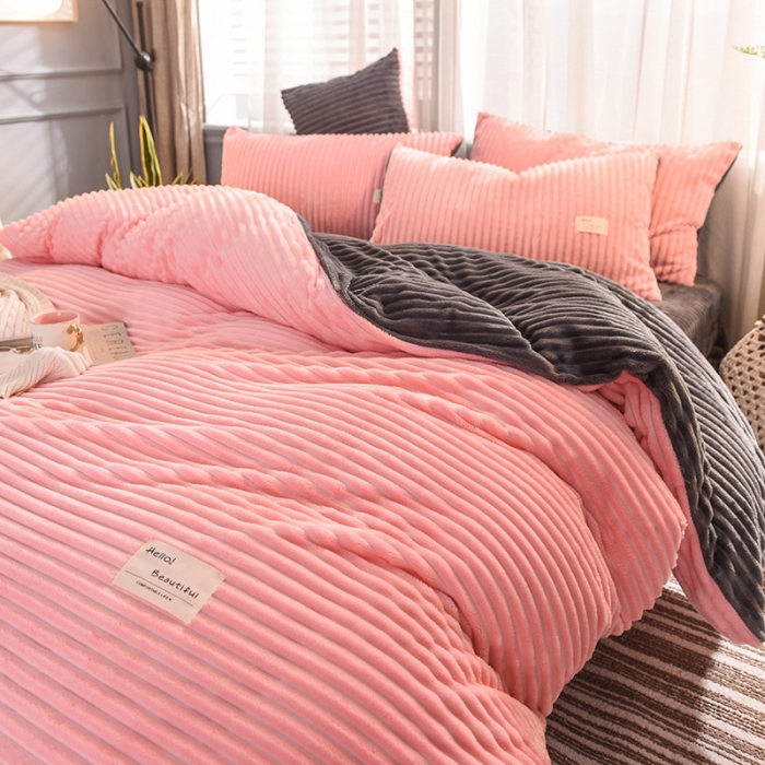 91家纺网 家纺一手货源 找家纺 欧冠 2019秋冬魔法绒暖绒系列四件套床单款 粉爱你