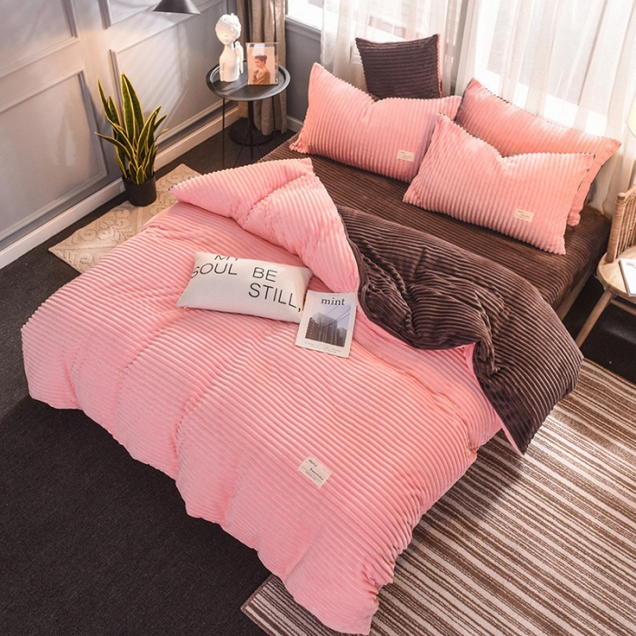 91家纺网 家纺一手货源 找家纺 欧冠 2019秋冬魔法绒暖绒系列四件套床单款 粉咖