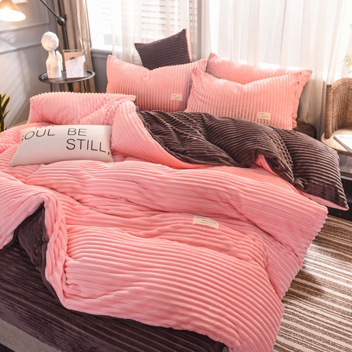 91家纺网 家纺一手货源 找家纺 欧冠 2019秋冬魔法绒暖绒系列四件套床单款 粉咖