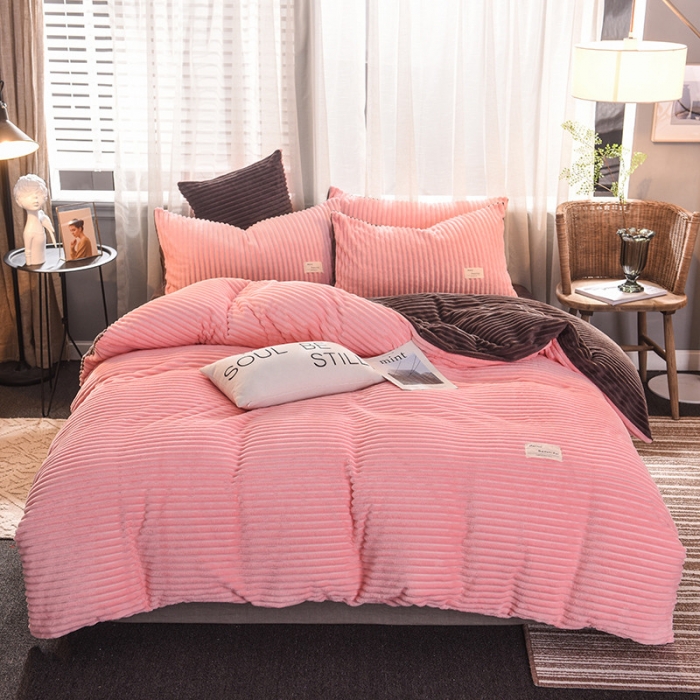 91家纺网 家纺一手货源 找家纺 欧冠 2019秋冬魔法绒暖绒系列四件套床单款 粉咖