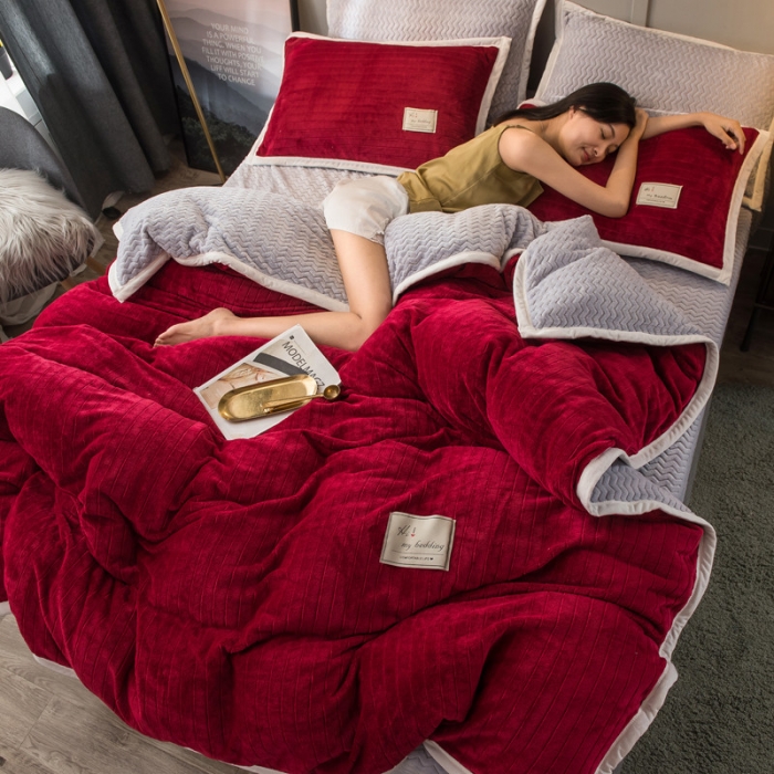 91家纺网 家纺一手货源 找家纺 欧冠 2019提花法莱绒加贝贝绒加厚四件套 喜庆红灰