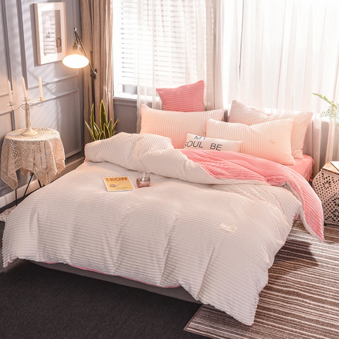 91家纺网 家纺一手货源 找家纺 欧冠 2019秋冬魔法绒暖绒系列四件套床单款 梨花粉