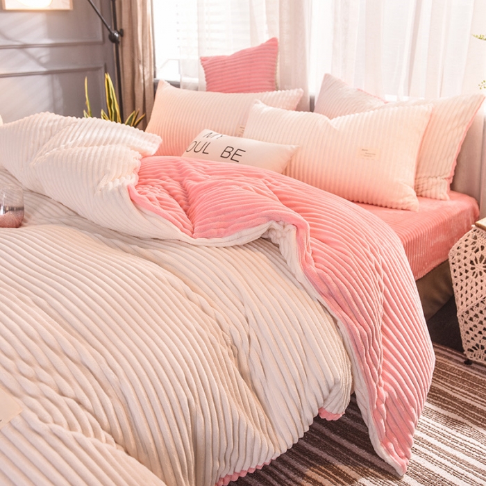 91家纺网 家纺一手货源 找家纺 欧冠 2019秋冬魔法绒暖绒系列四件套床单款 梨花粉