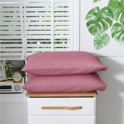 91家纺网 家纺一手货源 找家纺 玖弘家居 2018新款枕套 74*48cm一对 酱红青年