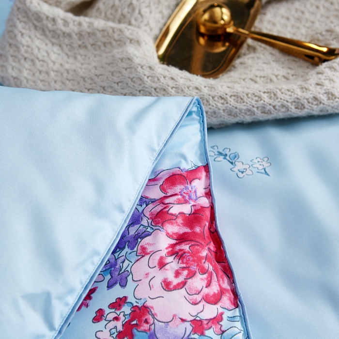 91家纺网 家纺一手货源 找家纺 百花王 蜘蛛花被印花冰丝被夏被 国色天香-蓝