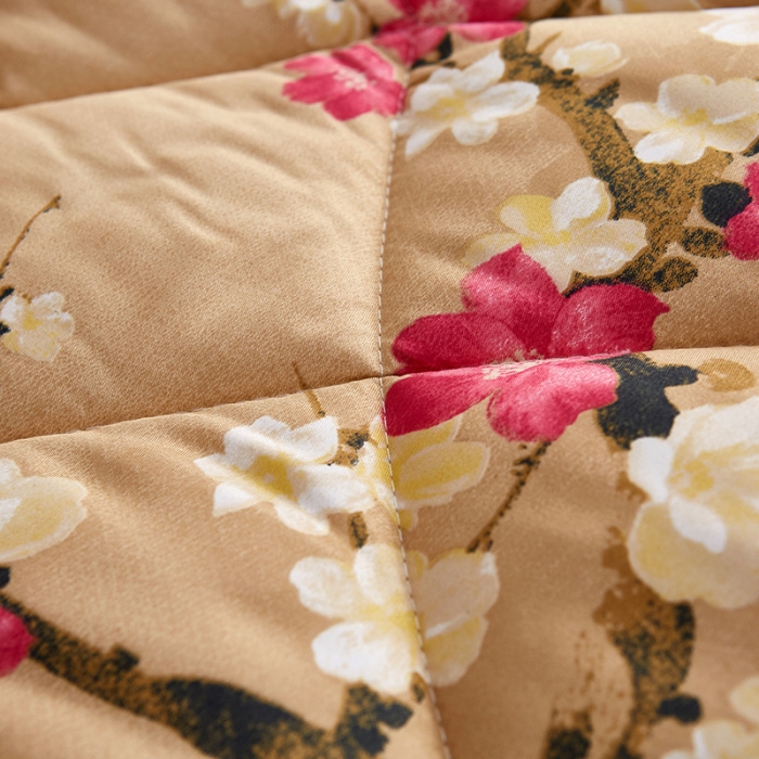 91家纺网 家纺一手货源 找家纺 百花王 蜘蛛花被印花冰丝被夏被 小鸟伊人