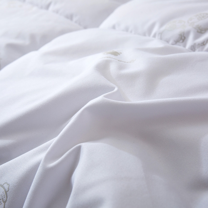 91家纺网 家纺一手货源 找家纺 小燕燕家纺 2021新款澳洲进口羊毛被 白色