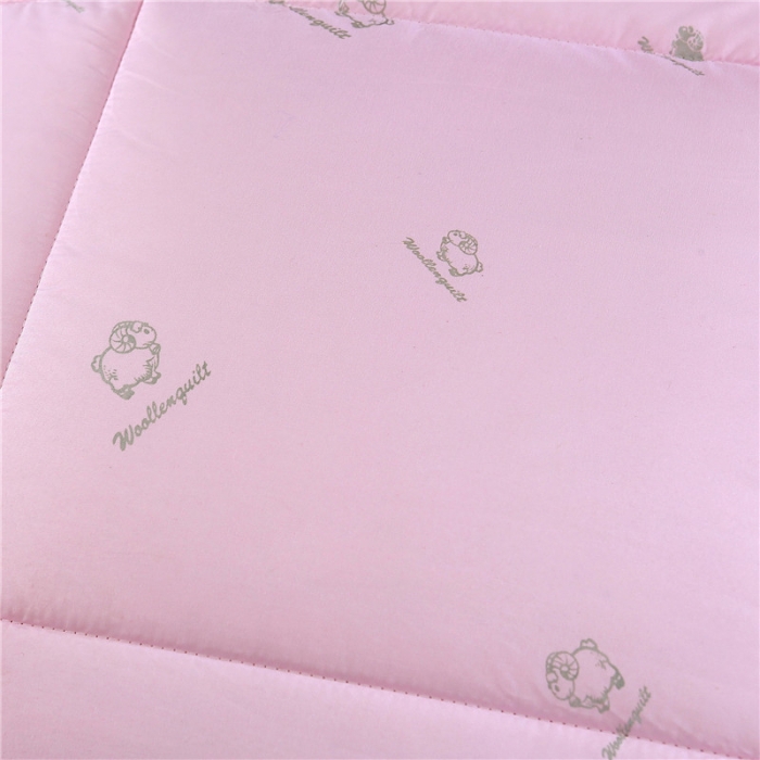 91家纺网 家纺一手货源 找家纺 小燕燕家纺 2021新款澳洲进口羊毛被 粉红色