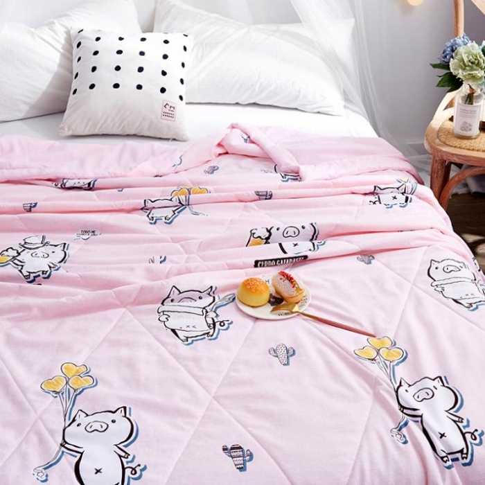 91家纺网 家纺一手货源 找家纺 小燕燕家纺 2021新款水洗棉夏被空调被 幸运猪粉