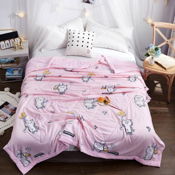 91家纺网 家纺一手货源 找家纺 小燕燕家纺 2021新款水洗棉夏被空调被 幸运猪粉