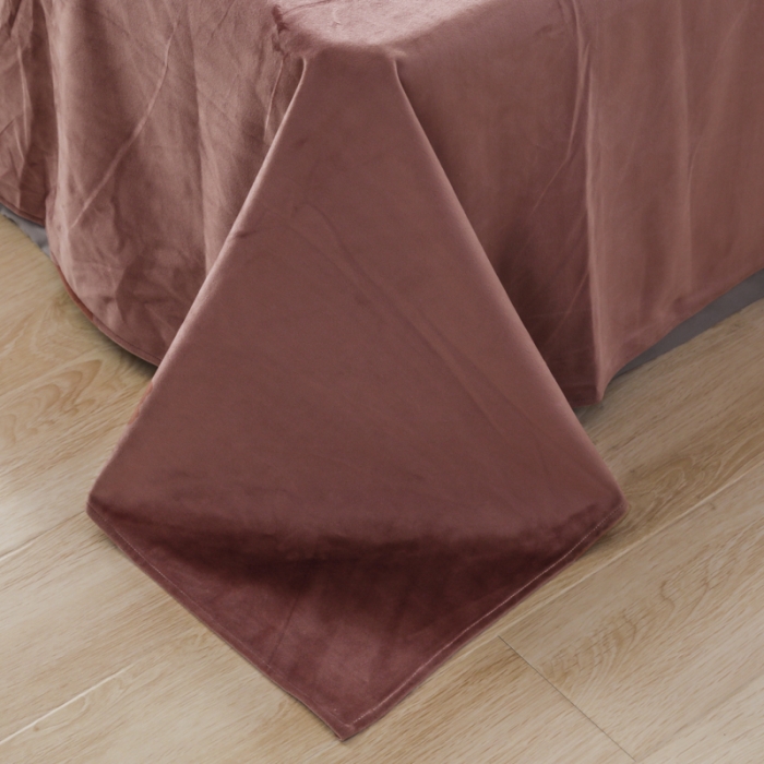 91家纺网 家纺一手货源 找家纺 爱缦 2019新款水晶绒丽丝绒绣花工艺款四件套 豆沙红