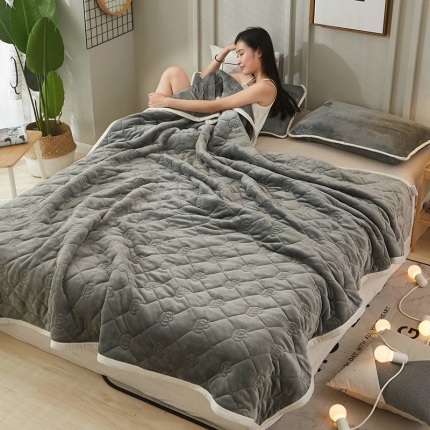 美冠家纺 2018新款盖毯毛毯休闲毯多功能复合毯 灰色