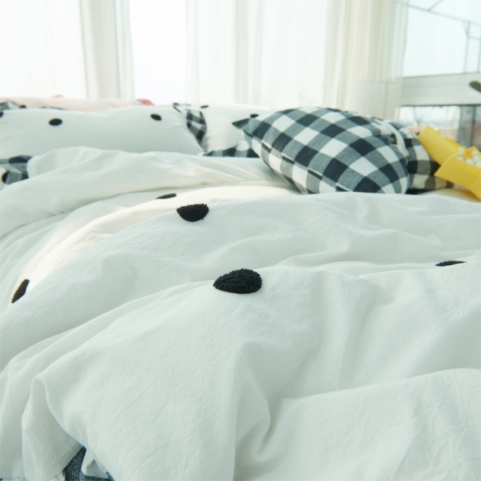 91家纺网 家纺一手货源 找家纺 淑女公社 毛巾绣水洗棉四件套床裙款 遇见-圆点黑白格