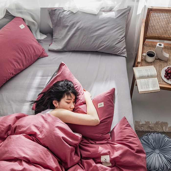 91家纺网 家纺一手货源 找家纺 蓝巢家纺 2019新品加厚水洗棉双拼款四件套海棠红浅灰