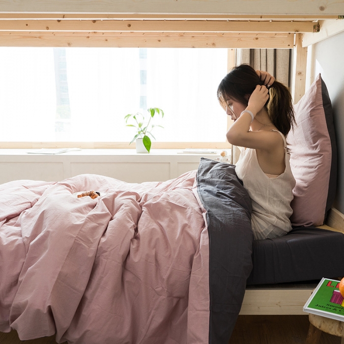 91家纺网 家纺一手货源 找家纺 蓝巢家纺 全棉水洗棉学生季三件套 豆沙深灰