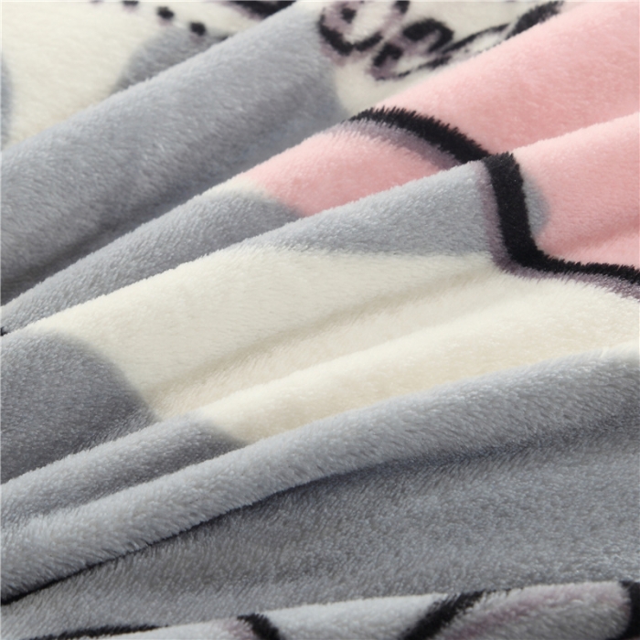 91家纺网 家纺一手货源 找家纺 佰亿莱 大版法莱绒四件套 迷彩情怀