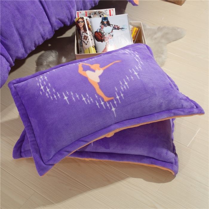 91家纺网 家纺一手货源 找家纺 佰亿莱 大版法莱绒四件套 怦然心动