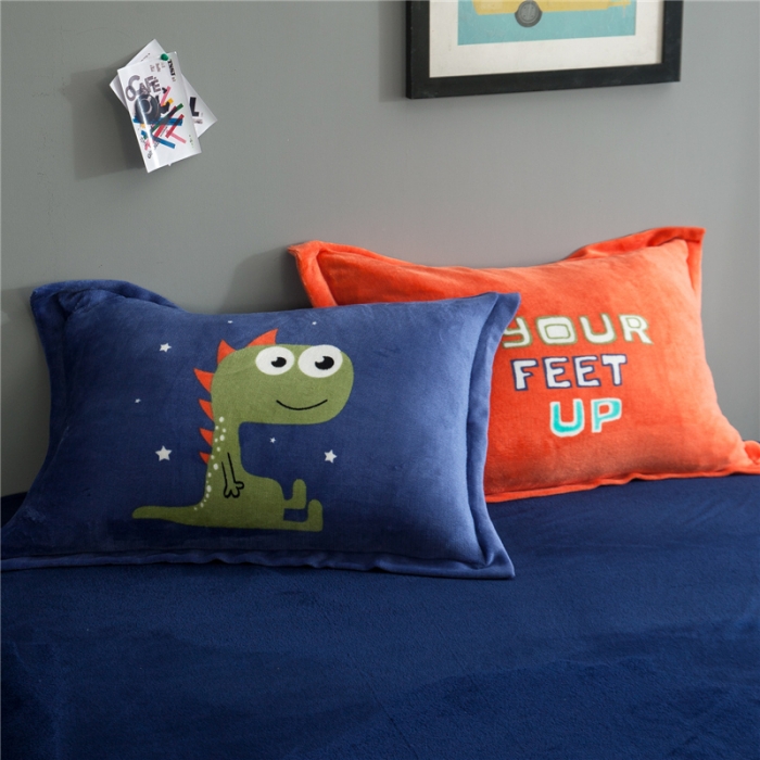 91家纺网 家纺一手货源 找家纺 佰亿莱 大版法莱绒四件套 恐龙一族