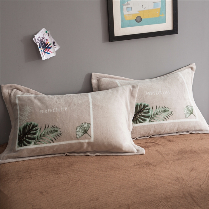 91家纺网 家纺一手货源 找家纺 佰亿莱 大版法莱绒四件套 美丽生活