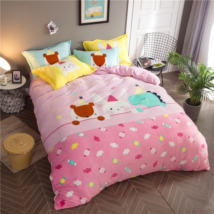 91家纺网 家纺一手货源 找家纺 佰亿莱 大版法莱绒四件套 甜蜜色彩