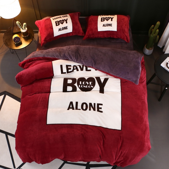 91家纺网 家纺一手货源 找家纺 佰亿莱 大版法莱绒四件套 维纳斯