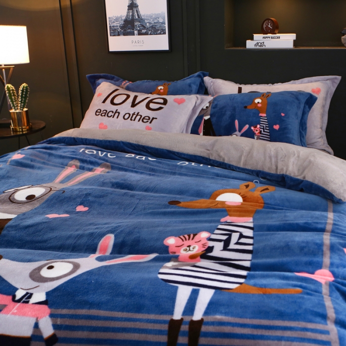 91家纺网 家纺一手货源 找家纺 佰亿莱 大版法莱绒四件套 幸福一家