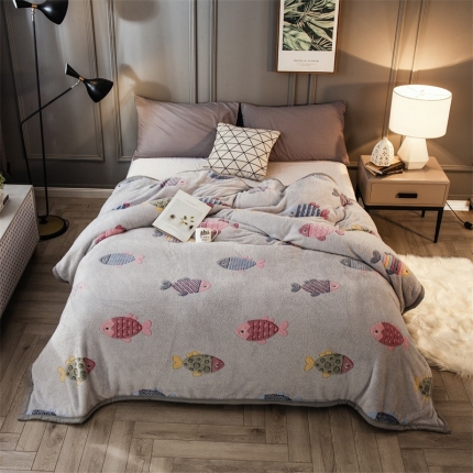 91家纺网 家纺一手货源 找家纺 佰亿莱 2024新款毛毯 多彩鱼-灰