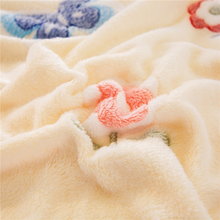 91家纺网 家纺一手货源 找家纺 佰亿莱 雪花绒四件套 彩蝶