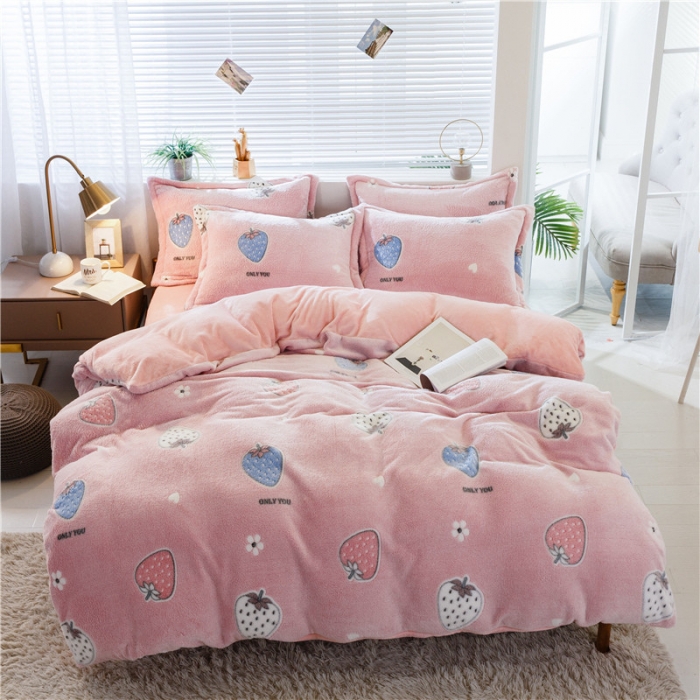 91家纺网 家纺一手货源 找家纺 佰亿莱 雪花绒四件套 草莓世界