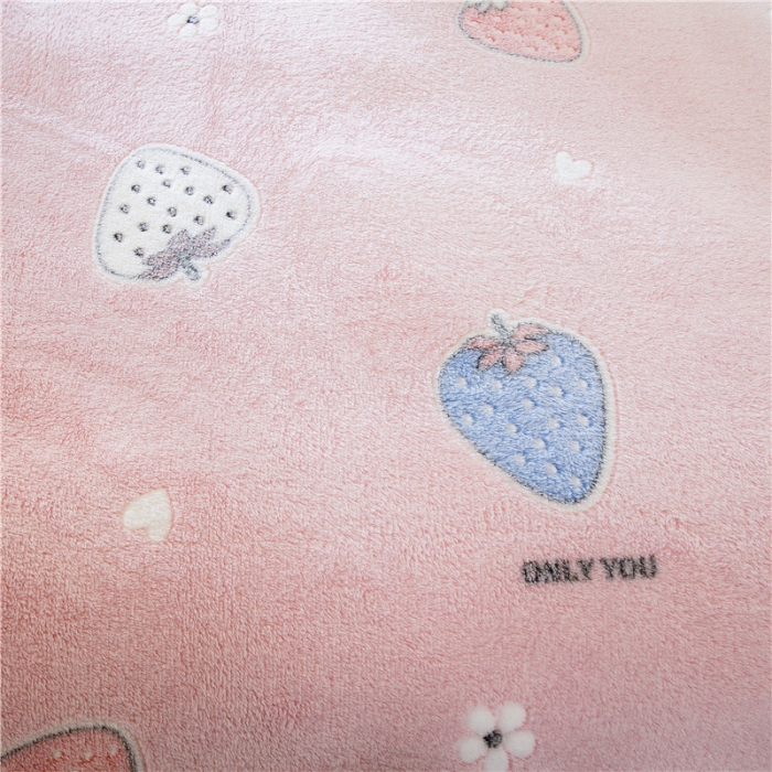 91家纺网 家纺一手货源 找家纺 佰亿莱 雪花绒四件套 草莓世界