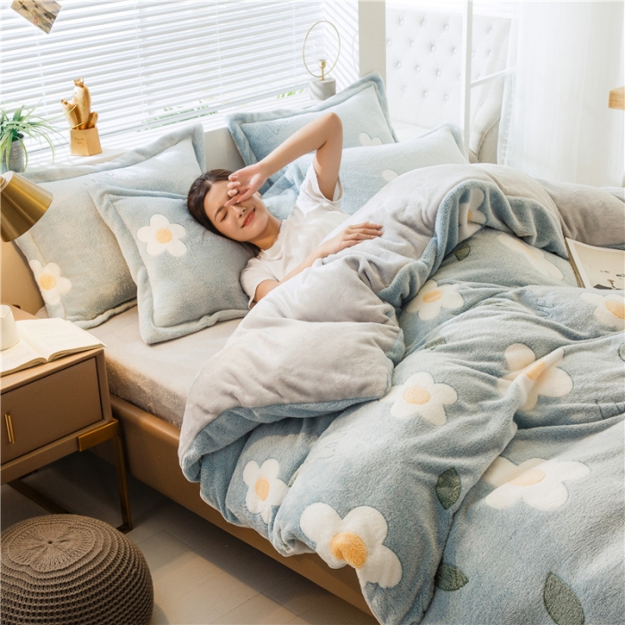 91家纺网 家纺一手货源 找家纺 佰亿莱 雪花绒四件套 花轻柔