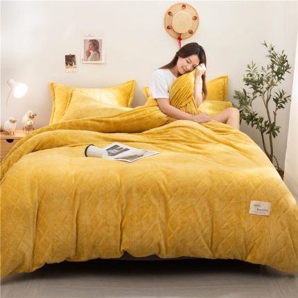 91家纺网 家纺一手货源 找家纺 佰亿莱 2024新款保暖牛奶绒四件套 格调黄牛奶绒