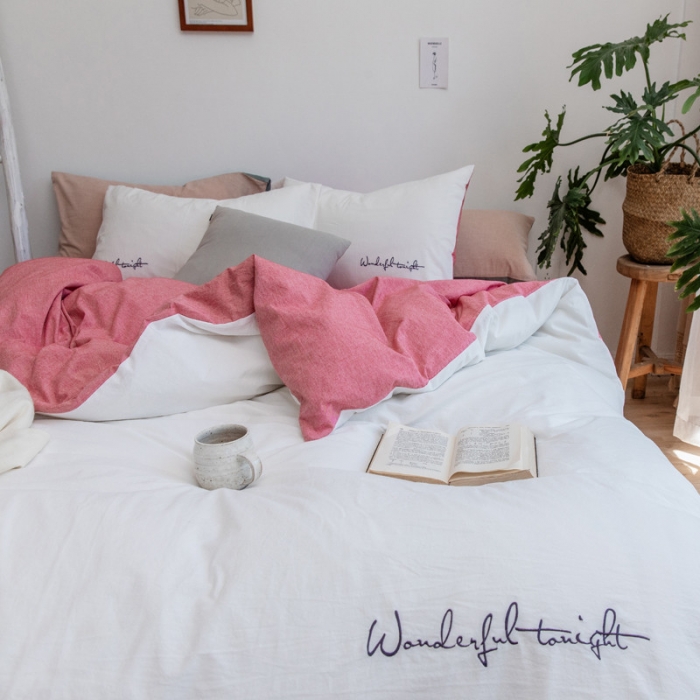 91家纺网 家纺一手货源 找家纺 怡家居 2019纯棉色织水洗刺绣简约款四件套床单款 白加豆沙