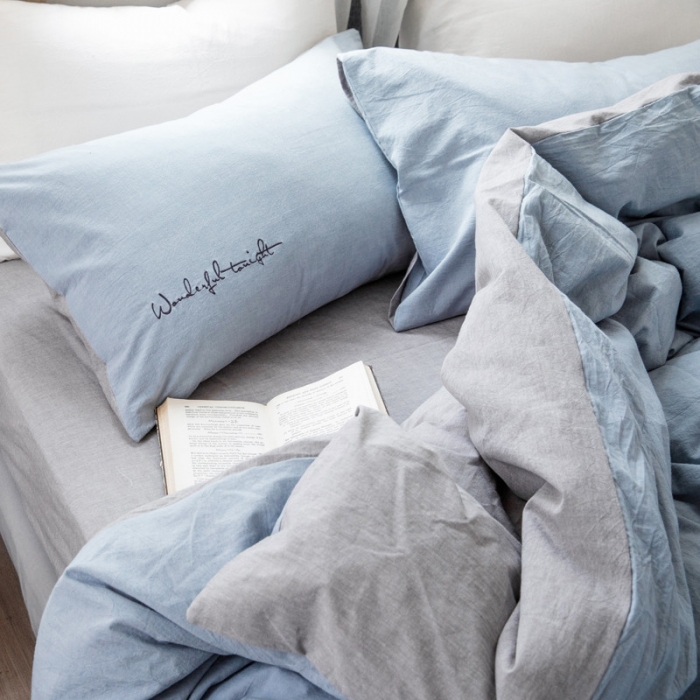 91家纺网 家纺一手货源 找家纺 怡家居 2019纯棉色织水洗刺绣简约款四件套床单款 天蓝加灰