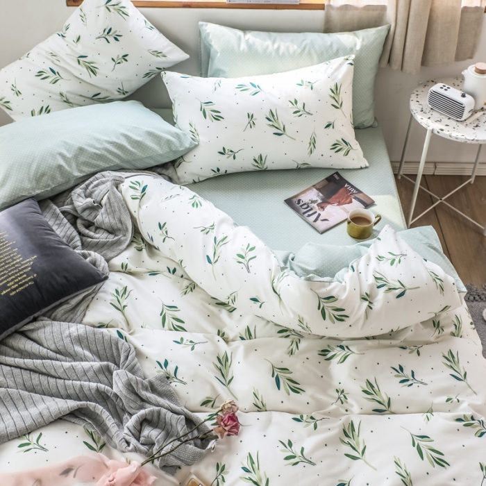 91家纺网 家纺一手货源 找家纺 怡家居 2019全棉斜纹印花小清新四件套 模拍图 抹绿