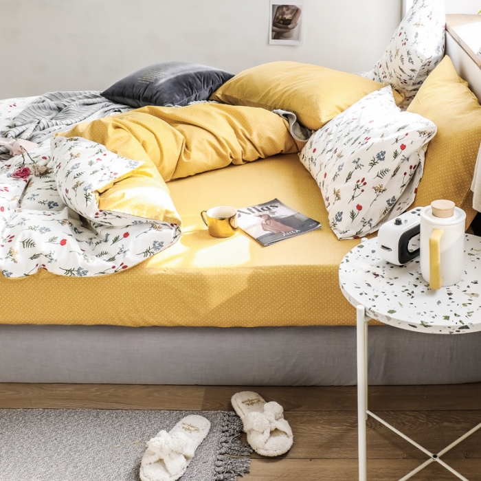 91家纺网 家纺一手货源 找家纺 怡家居 2019全棉斜纹印花小清新四件套 模拍图 踏青