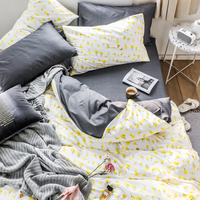 91家纺网 家纺一手货源 找家纺 怡家居 2019全棉斜纹印花小清新四件套 模拍图 向阳