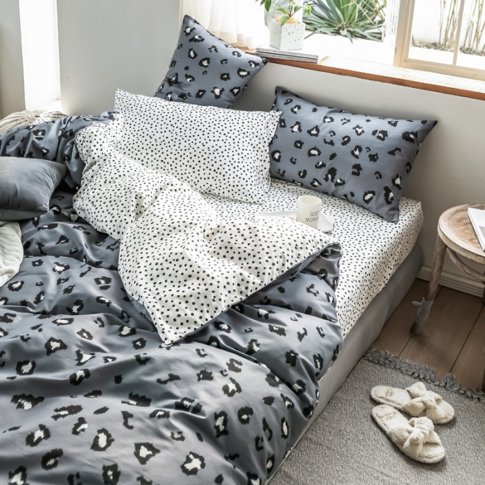 91家纺网 家纺一手货源 找家纺 （总）怡家居 2019全棉斜纹印花小清新四件套 模拍图