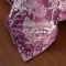 91家纺网 家纺一手货源 找家纺 金维轩2021欧式蕾丝花边贡缎提花四件套床裙款花都绽放-紫色