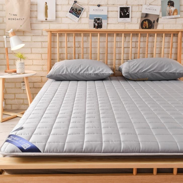 91家纺网 家纺一手货源 找家纺 寐珂家纺 2025新款全棉床垫 灰色