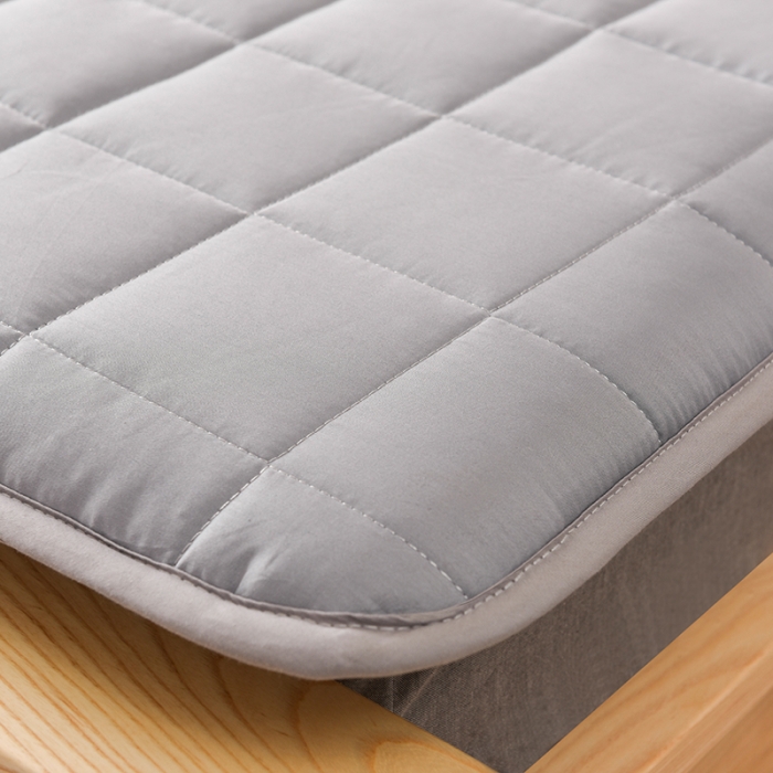 91家纺网 家纺一手货源 找家纺 寐珂家纺 2025新款全棉床垫 浅灰